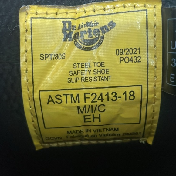 Dr. Martens Ironbridge Trailblazer Boots Size 5